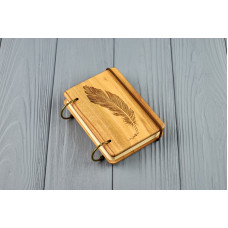 Кишеньковий блокнот з дерева формат А7 на кільцях "Перо"