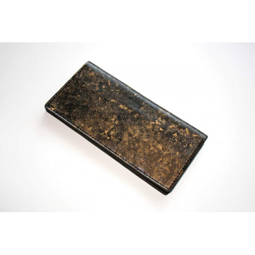 Гаманець з натуральної шкіри з тисненням на кнопці                   