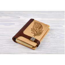 Блокнот з натурального дерева в поєднанні з шкірою "Перо" на магнітній застібці