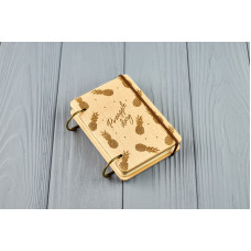 Кишеньковий блокнот з дерева формат А7 на кільцях "Pineapple diary"