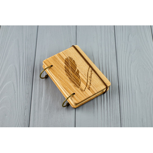 Кишеньковий блокнот з дерева формат А7 на кільцях "Розумні думки"